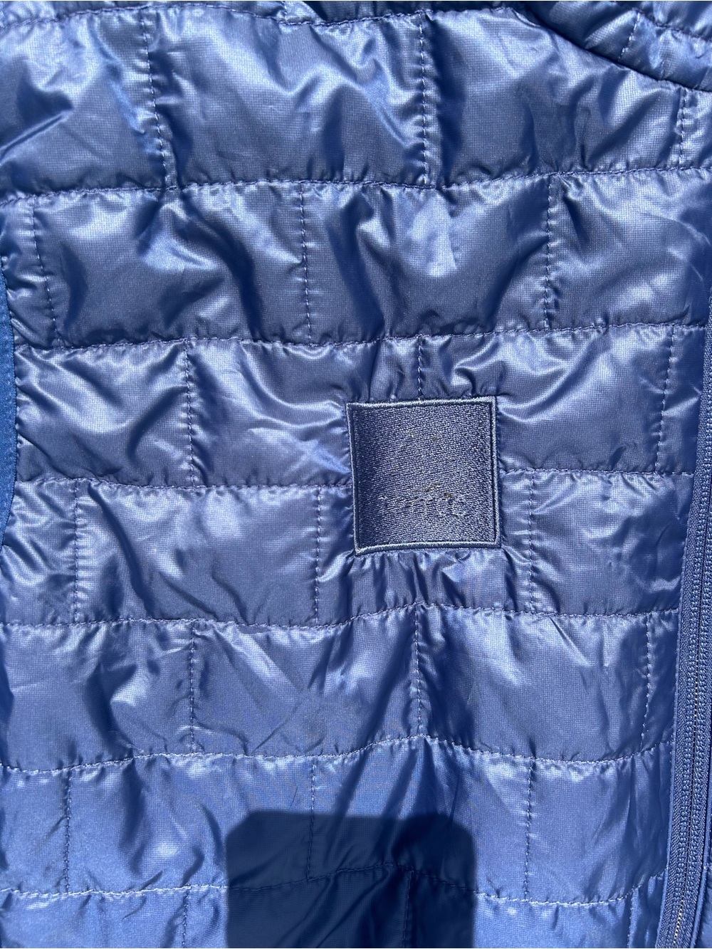 Patagonia Navy Quilted Lightweight Down Vest - Picture 3 of 7
